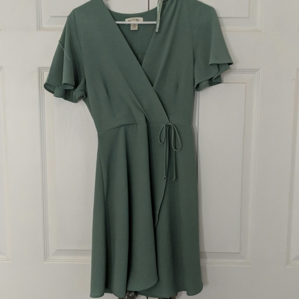 Wrap style dress